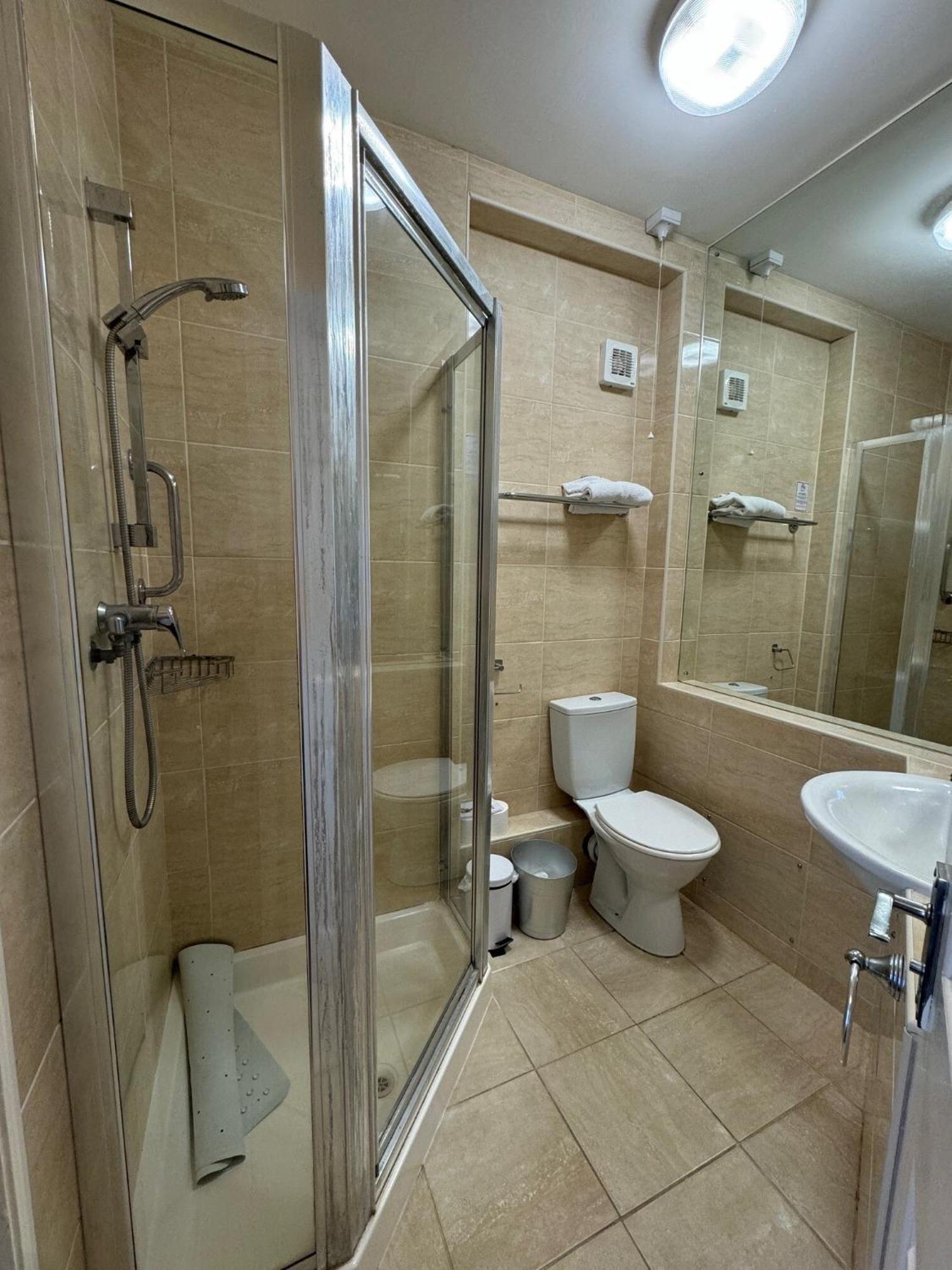Haddon Hall Hotel WTA WTA Eastbourne Zimmer foto