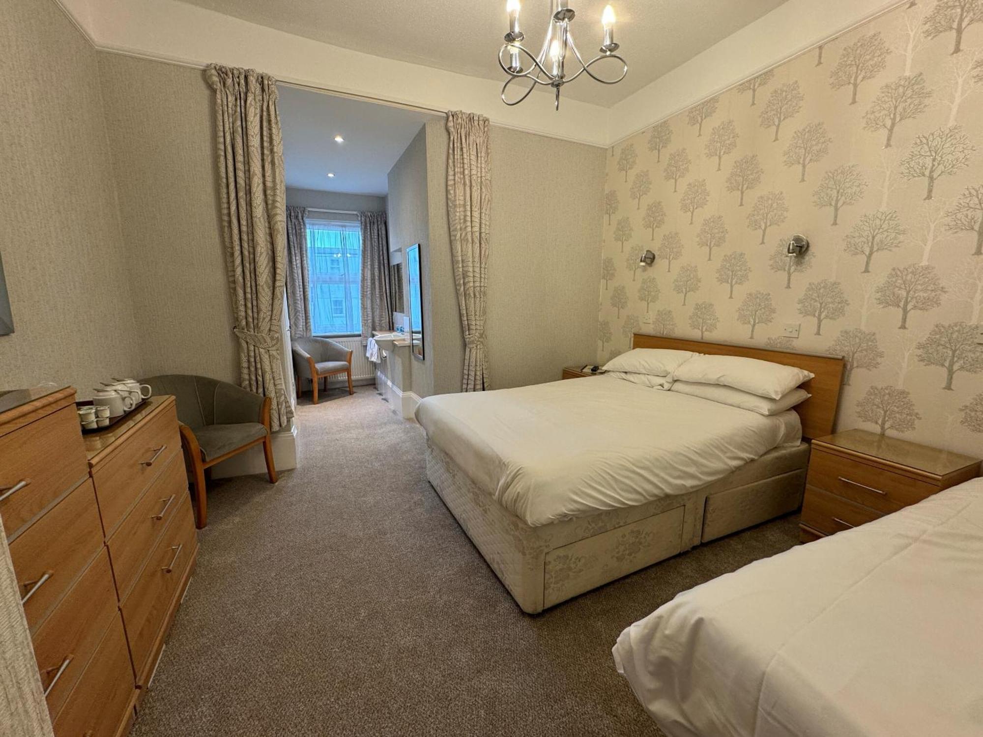 Haddon Hall Hotel WTA WTA Eastbourne Zimmer foto
