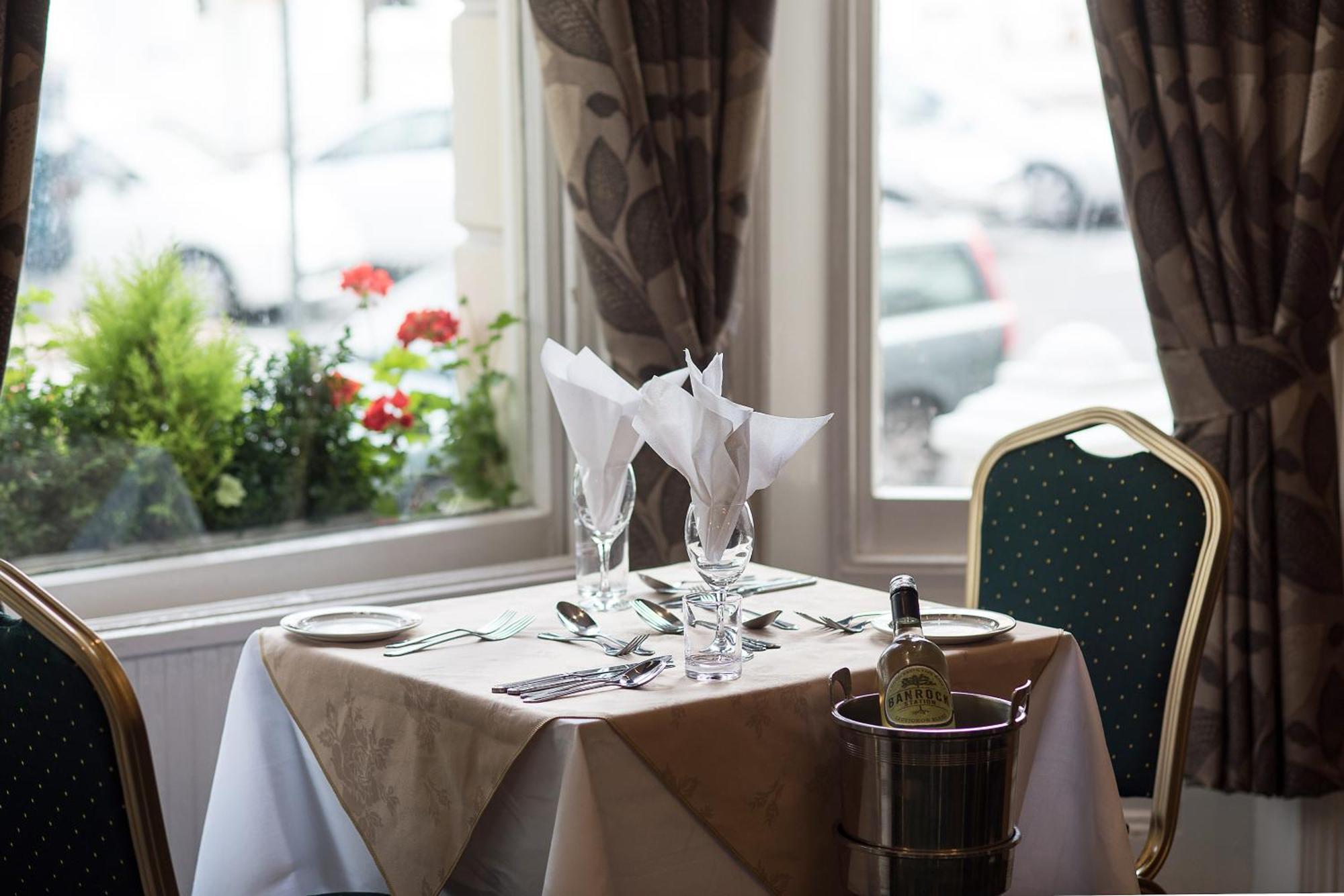 Haddon Hall Hotel WTA WTA Eastbourne Exterior foto