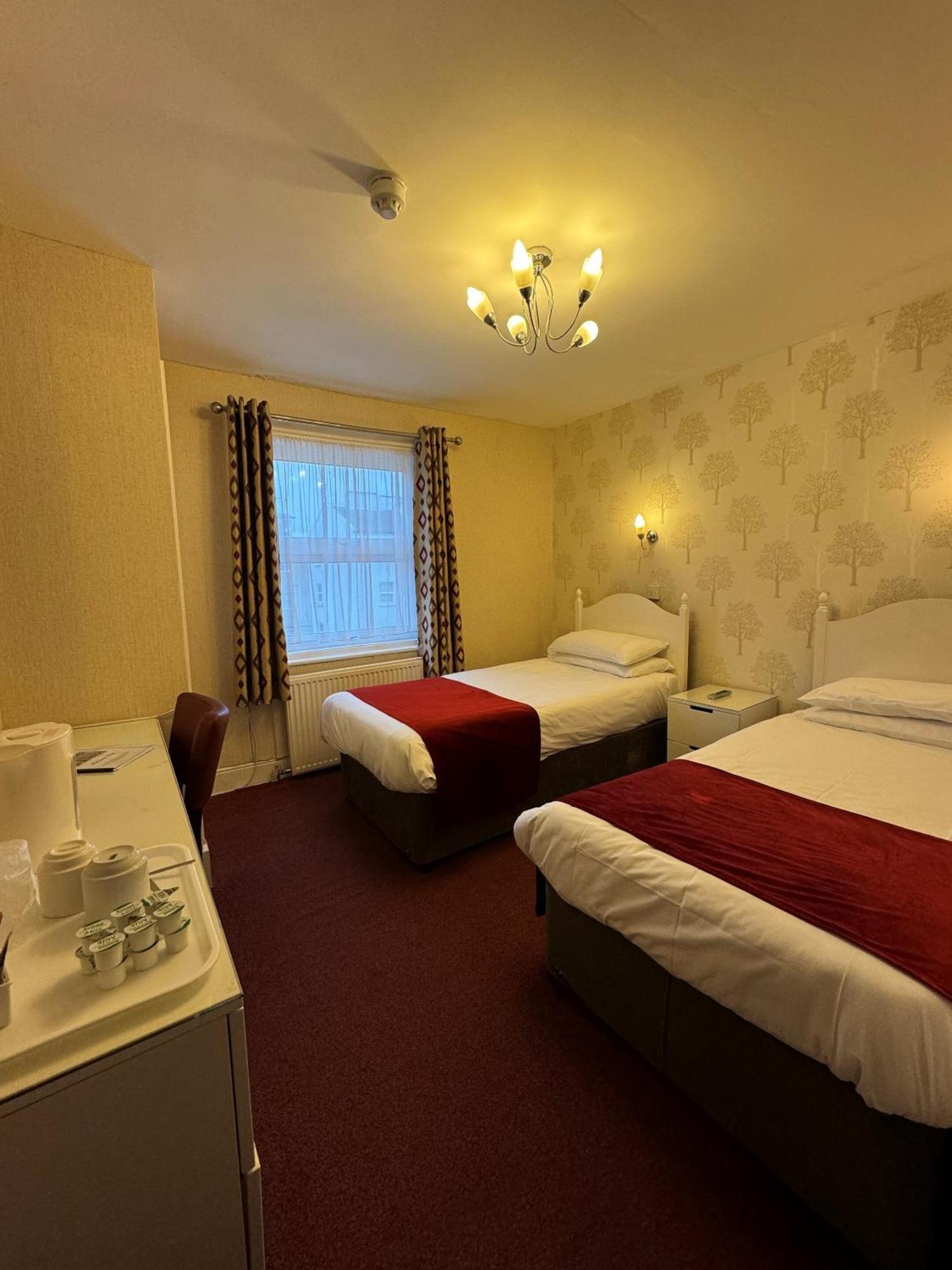Haddon Hall Hotel WTA WTA Eastbourne Zimmer foto