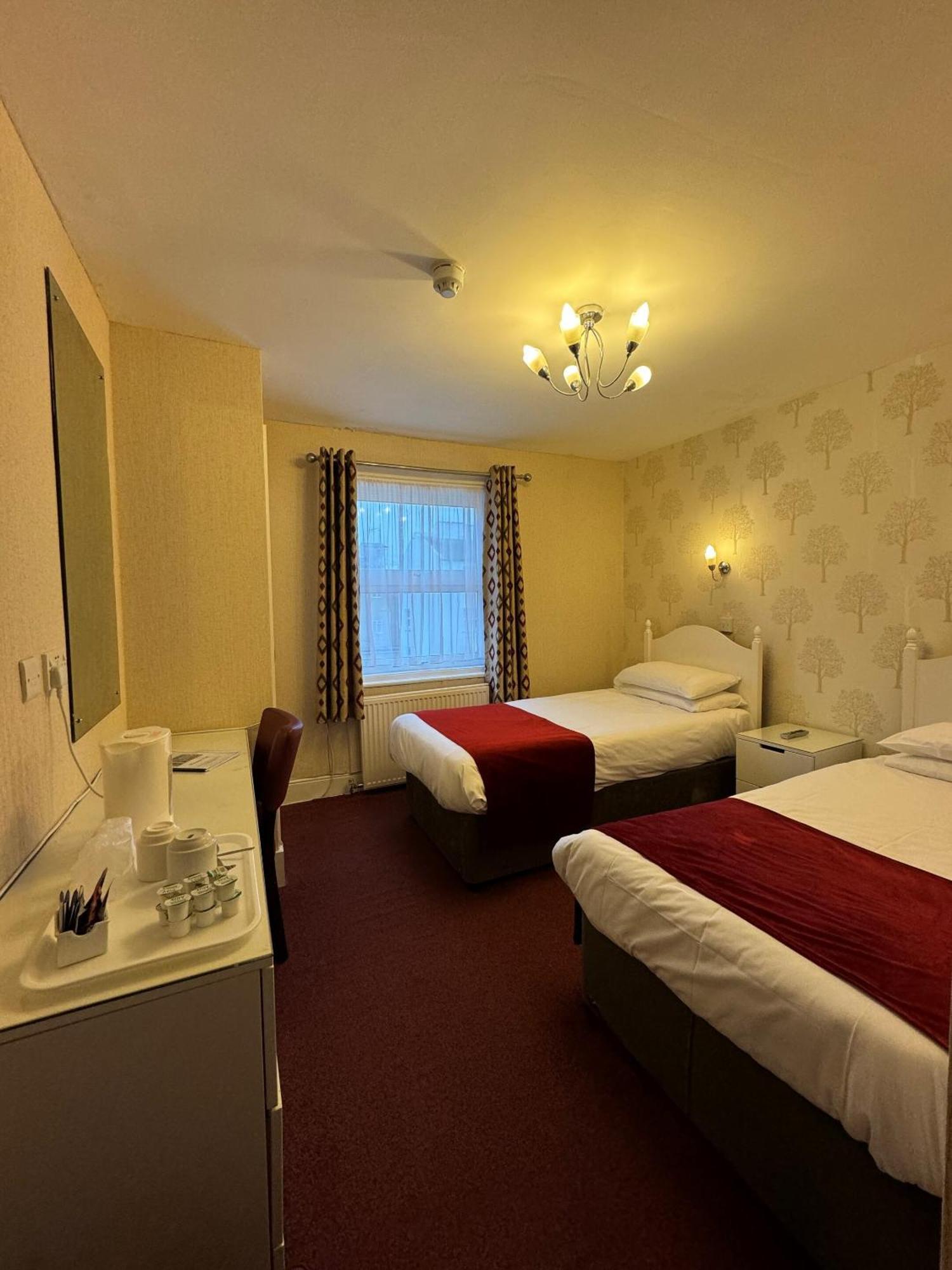 Haddon Hall Hotel WTA WTA Eastbourne Zimmer foto